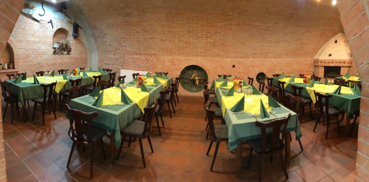Penzion U Kraliku Kurdějov Εξωτερικό φωτογραφία