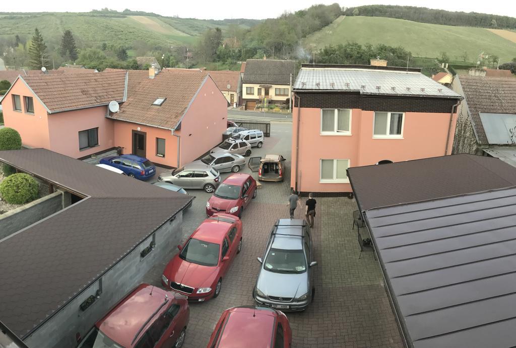 Penzion U Kraliku Kurdějov Εξωτερικό φωτογραφία